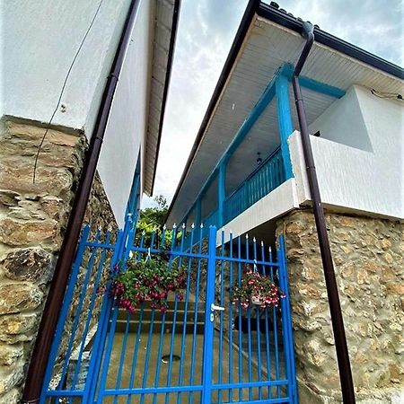 Цяла Ваканционна Къща- Florina Houses Goranovtsi Exterior foto